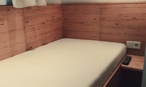 Einzelbett