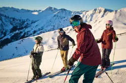 Skifahren mit der Familie in Saalbach