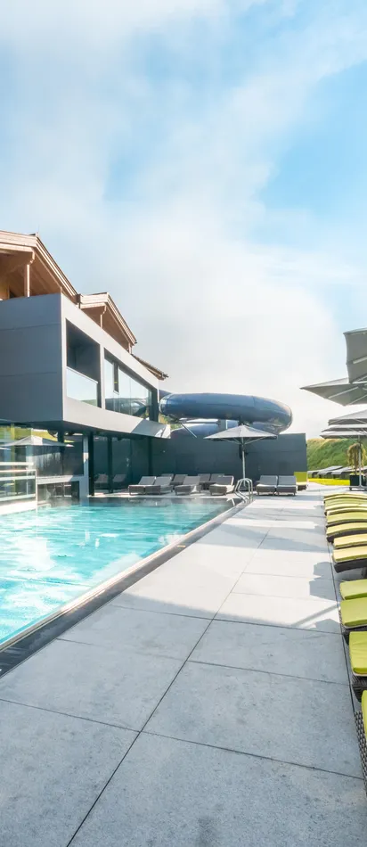 Family pool Riederalm Resort Leogang