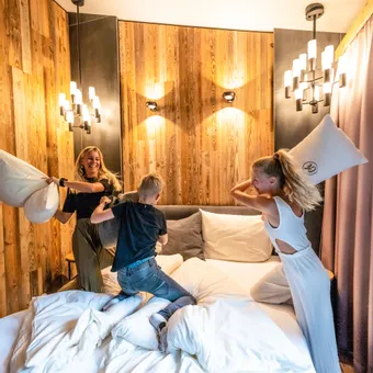 Pillow fight in the Family Suite Deluxe Leogang
