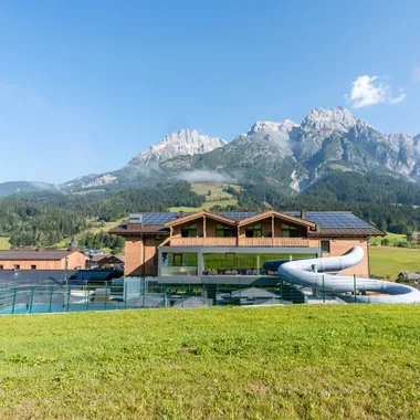 Hotelansicht der Riederalm Leogang