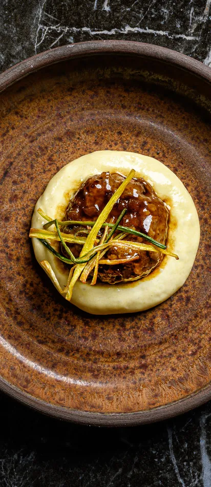Gourmetgericht im Resort Riederalm
