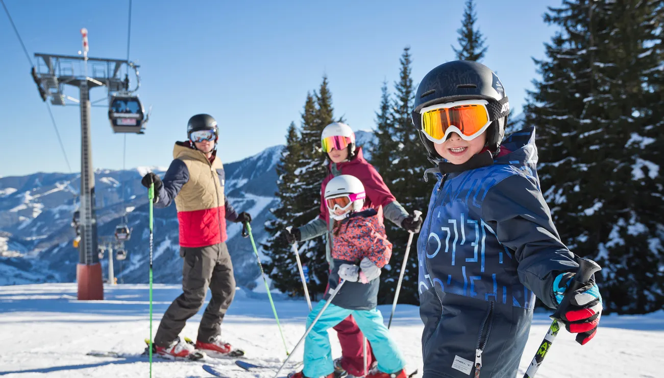 Kinderskifahren in Saalbach