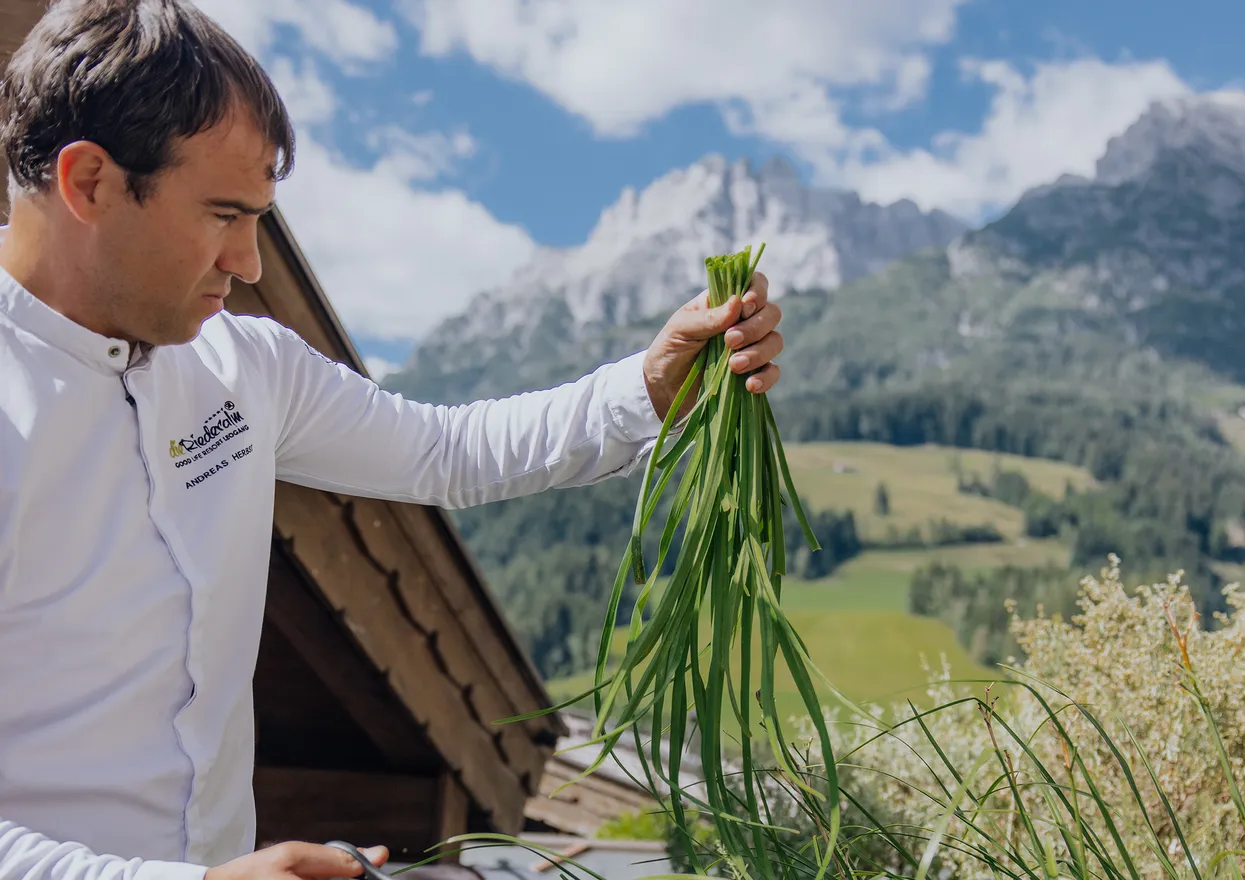 Sustainable cuisine in the Riederalm gourmet kitchen