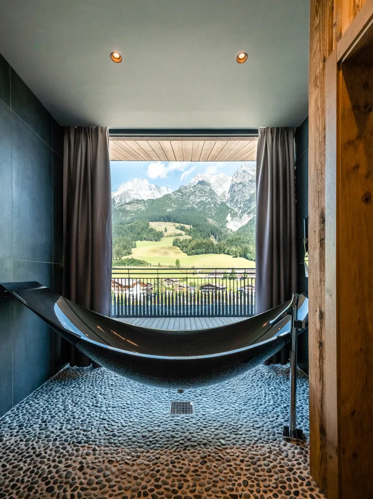 Bathtub Luxury Spa Penthouse